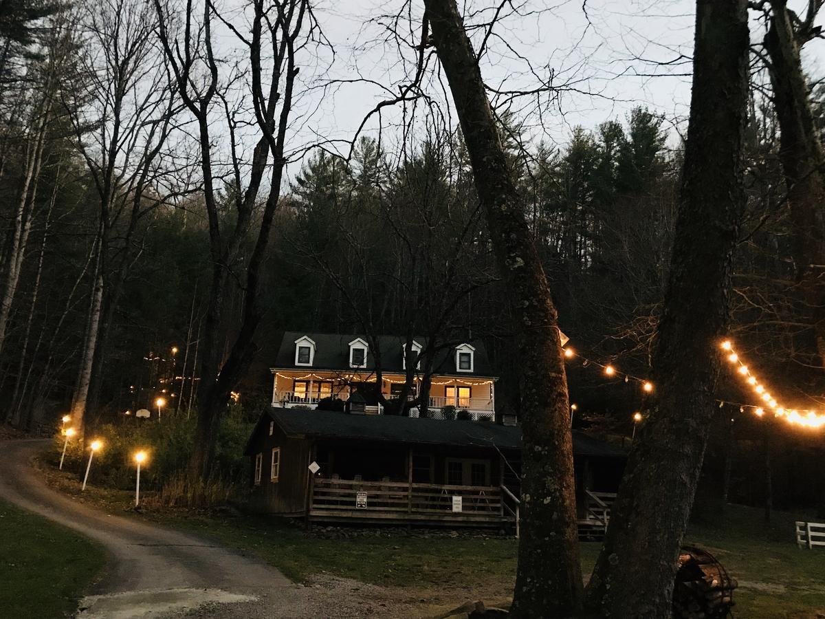 Valle Crucis Farm المظهر الخارجي الصورة