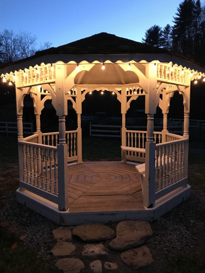 Valle Crucis Farm المظهر الخارجي الصورة